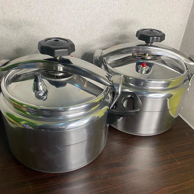 Takeer - 💥💥PRESSURE COOKER💥💥

🇩🇰MZIGO TOKA DENMARK🇩🇰

✅️ PRESSURE COOKER 

✅️ UJAZO: KILO 3

✅️ BEI:

💥💥TSHS 110,000 TU💥💥

WASILIANA NASI 

✅️ S...