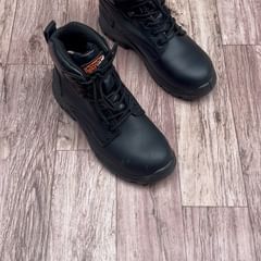 Takeer - Size 42 uk8 safety boot  pure genuine leather available  
Dm/call/text: