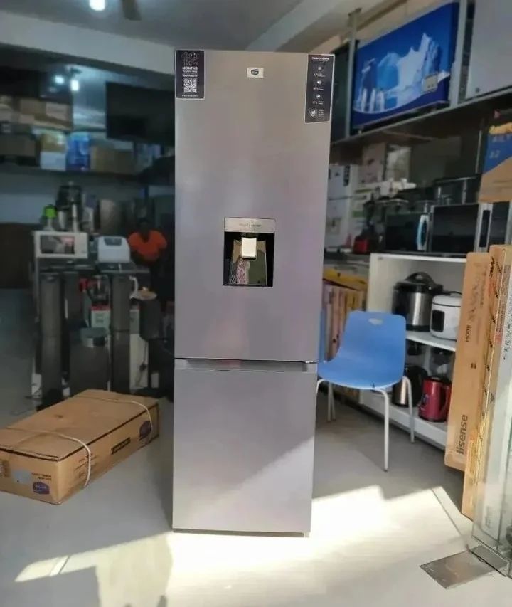 Takeer - Liked by phd_electronics_furniture 

🔥Offer offer offer offer 🔥others Offers Offers🔥 

mr UK REFRIGERATOR
Model F143 - WD
Liters 270
2years Warr...