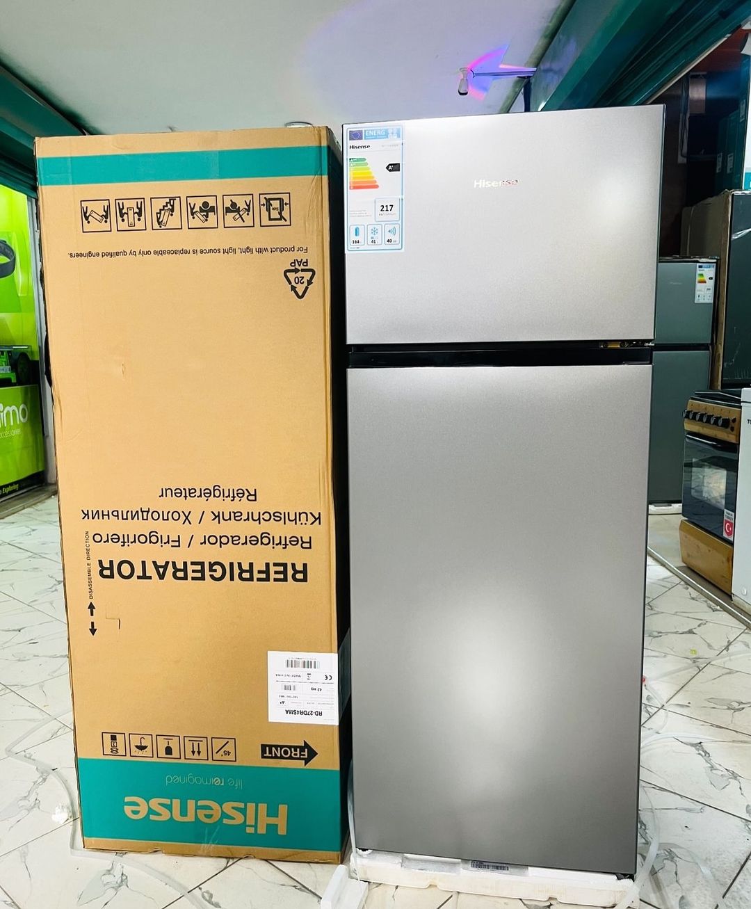 Takeer - OFFERS🔥 OFFERS🔥
HISENSE REFRIGERATOR RD27
•4 years warranty 
•Fridge &freezer
▫️Bei👉 780,000/-
•powerful compressor 
•205 litres 
•SILVER 
•Ener...