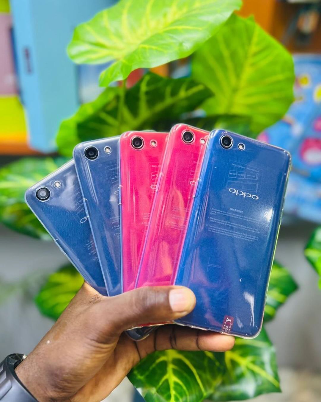 Takeer - OFA OFA OFA
Karibu ujipatie 👇🏽

OPPO A83
❇️Storage gb128 ram6
❇️ina face ID (security)
❇️Long life battery
❇️Warranty imezingatiwa

OFA Tsh 130,0...