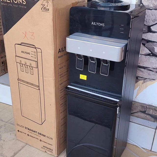 Takeer - Ailyons Water Dispenser 
Bei 280,000 

Call or WhatsApp 