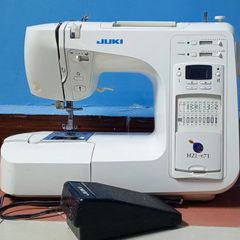 Takeer - SOLD ❌️SOLD❌️ IMEUZWA 
JUKI Sewing Machine 
Model: HZL-e71
Machine ya Kushona na kudarizi yenye Digital selector na inachona pattern 50 tofauti. Ni...