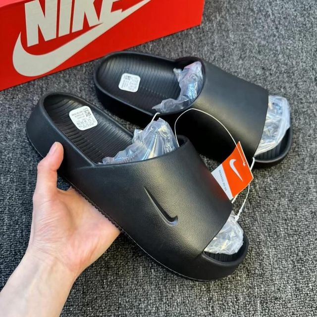 Takeer - sg sendo TUME RESTOCK SIZE 40 ______________45 ZOTE ZIPO✅✅📦

BEI NI  35000/= OFA OFA (FIXED PLICE)

DSM it will be delivered where you are and for...