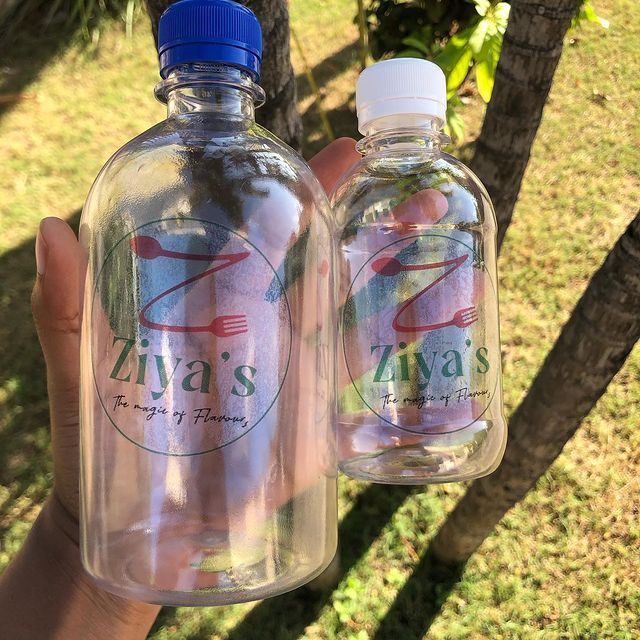 Takeer - Round Clear bottles 😍
500ml - 36,000 tsh 
250ml - 26,400 tsh 

Stickers - 15,000 per 1 square meter sheet .

Dial now 📞 Y’all welcome 🤗