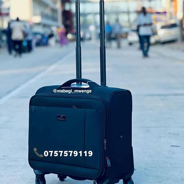 Takeer - Pilot Bag Available Now 120,000/=
📞📞
🚚DELIVER TUNAFANYA MIKOANI TUNATUMA KARIBUNI SANAA✅