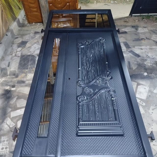 Takeer - Security door made in Tanzani 

Tupo 
Mbezi beach makonde 
 &
Goba road 🛣️ kituo KWANDAMBI 

Mawasiliano 
 Call* whatsapp