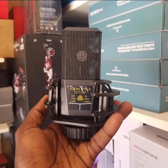 Takeer - microphone condesor 
TSh65,000 
call 