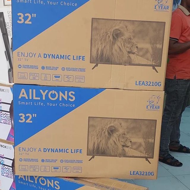 Takeer - Alyons 32 double glass  260,000 

Free delivery 
Warranty mwaka mmoja