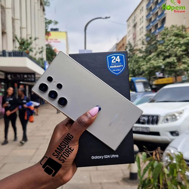 Takeer - Samsung Galaxy  S24 Ultra 

💣Tsh 3,500,000/= [512GB]

💣Tsh 3,000,000/= [256GB]

🏑Visit Our store at china plaza 1st floor 
 [Shop ]

🛺🚘🚛 Free...