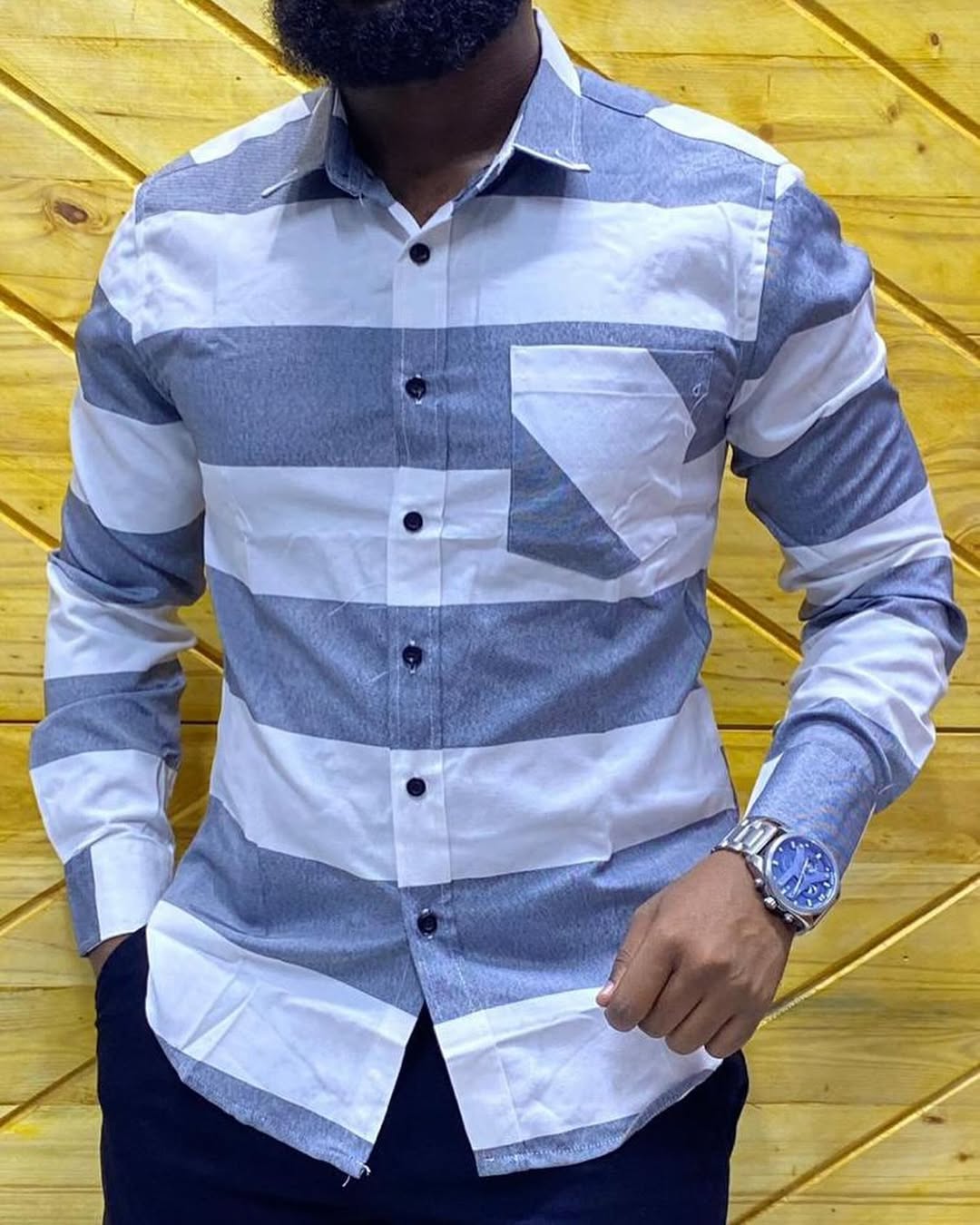 Takeer - SHATI KALIII ALAFU QUALITY ZINAAPATIKANA KWETU 
SWIPE KUONA RANGI BOSS ZANGU ….
BEI:18,000
JUMLA :16,000(5)UNA MIX SIZE 
SIZE :M,L,XL,2Xl,3XL
📍KAR...