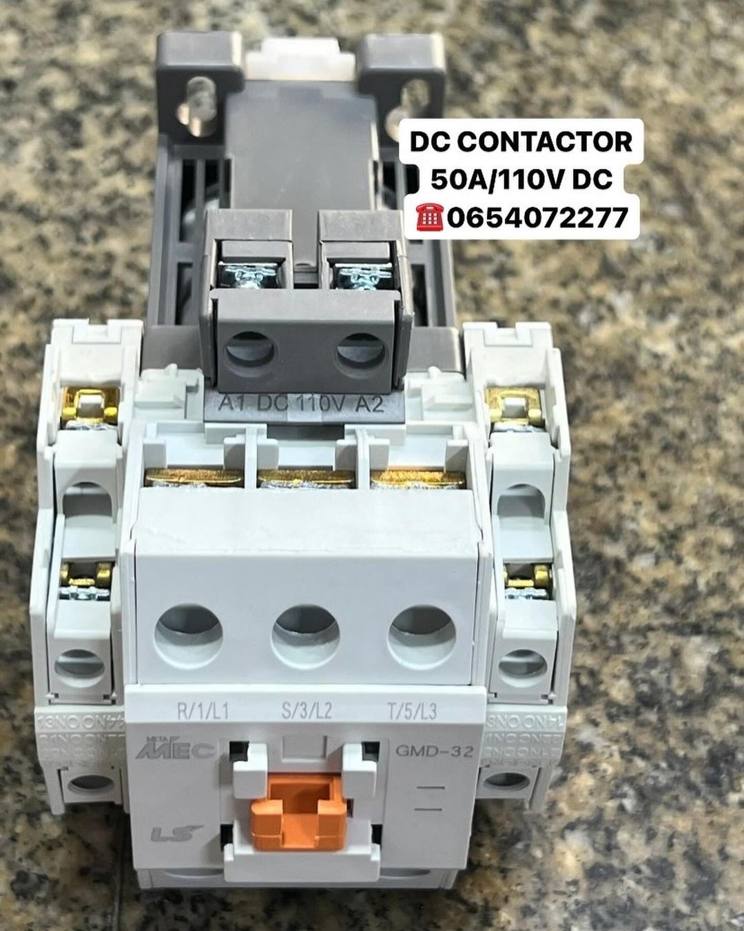 Takeer - DC CONTACTOR
110V
50A

TUPIGIE SIMU:WHATSAPP:
📍Tupo kkoo mtaa narung’ombe na gogo
 
 
 
