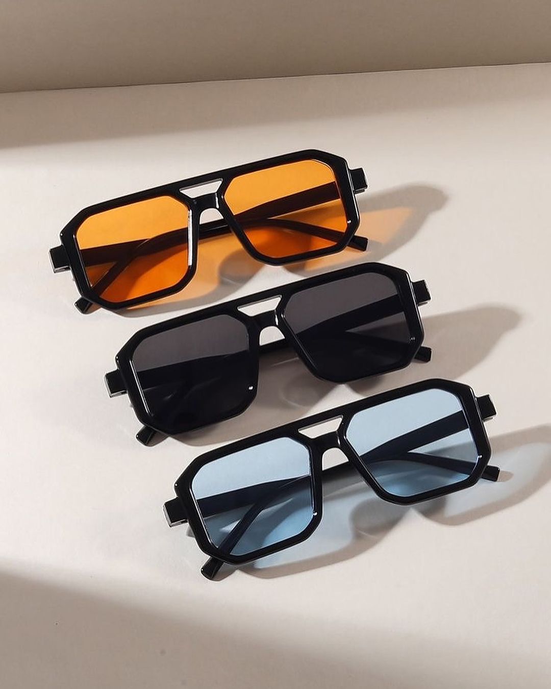 Takeer - Tis the season to be outside and we are wearing colored lenses until further notice 
Look and feel fly in our eye catching eyewear 😎🔥
UNISEX - Ca...