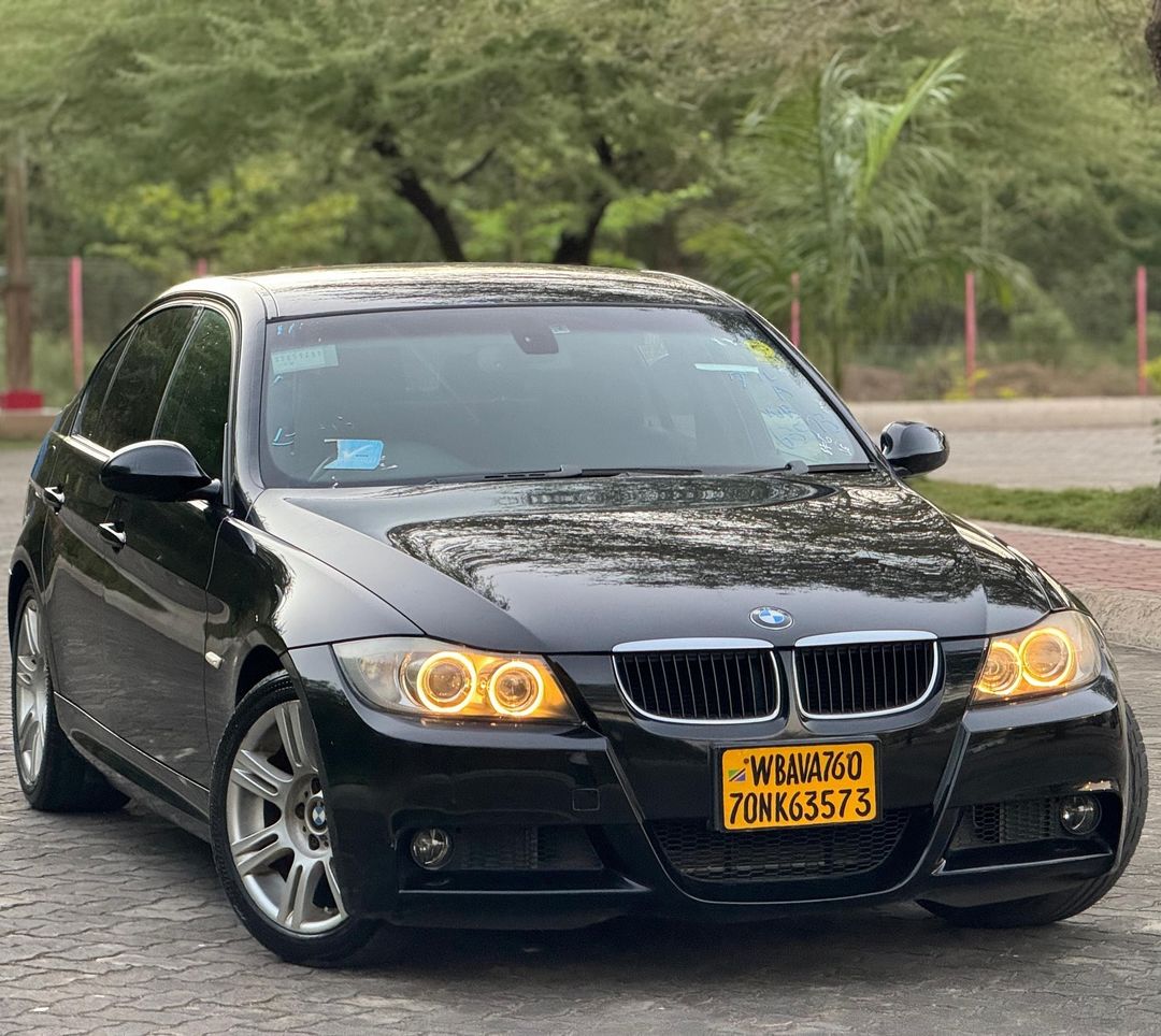 Takeer - •Bei/Price 17.8M🔥
•Contact •BMW 320i M-Sports
•Year:2006
•Engine capacity:1,990Cc
•Fuel:Petrol 
•Mileage:76,400KM
•Black color 
•Sports rims 
•Top...