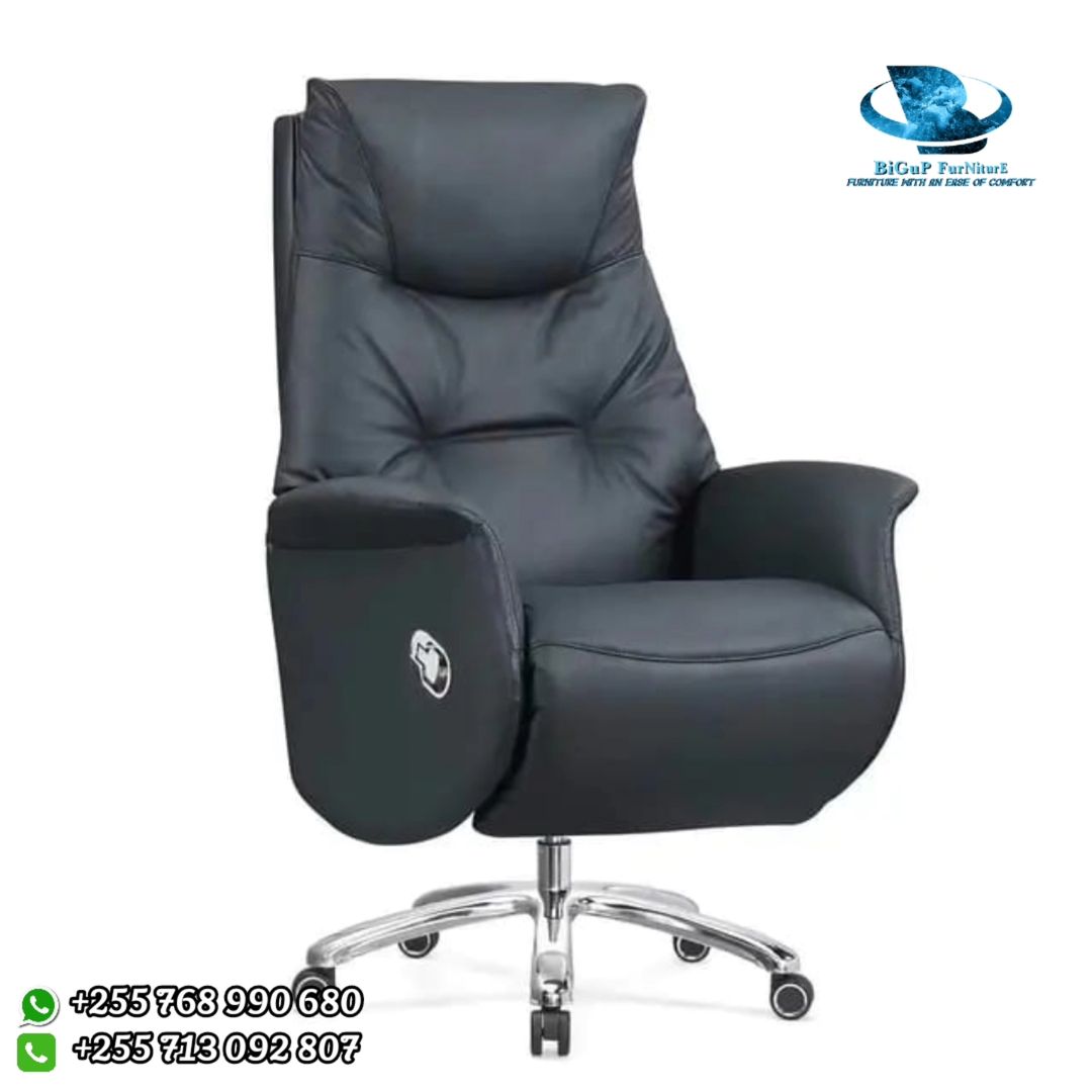 Takeer - EXECUTIVE OFFICE CHAIR 
AVAILABLE FOR 1,500,000TSH 

📍kariakoo branch 📞📍kinondoni branch 📞
                    