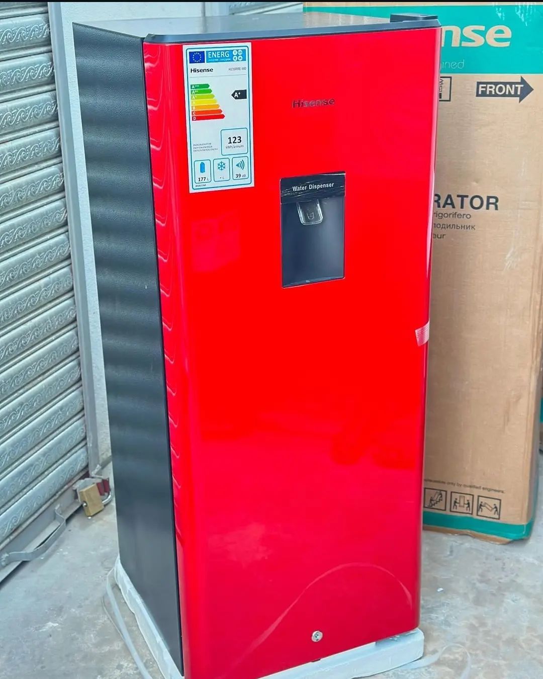 Takeer - Fridge Ya Hisense Lita 177 With Water Dispenser

🔹Tsh 690,000

▪️Color* Black, Silver
▪️3 Years Warranty
▪️Free Home Delivery

🔹Call/Text /WhatsApp 