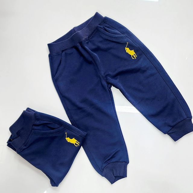 Takeer - BABY OUTFIT 

SIZE :2-4YEARS

TSH 25,000

DUKA LIPO WAZI SAA TATU ASUBUHI MPAKA SAA MBILI USIKU .

Duka lipo kituo cha daladala ,Sinza kumekucha  k...