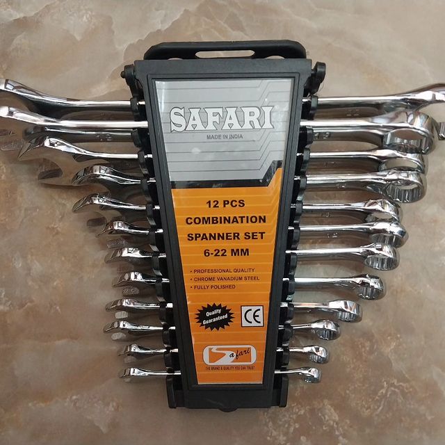 Takeer - Combination spanner set 12pcs(Safari)
Size: 6-22mm

Available in wholesale and retail. For more information, call/whatsapp   

Inapatikana kwa juml...