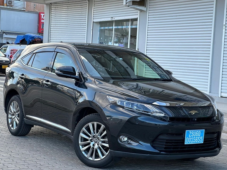 Takeer - •Bei/Price 59.5M🔥
•Contact •Toyota Harrier New
•Year: 2014
•Cc: 1980
•Fuel:Petrol
•Mileage: 61000KM
•Black color 
•Body kit
•Leather seats 
•Sport...