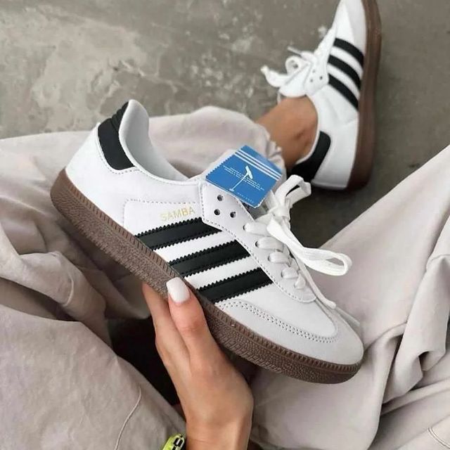 Takeer - 🥰🥰🥰ORIGINAL
YAMOTOOOO CHACHE SANA 

SIZE 36......45

PRICE. 65000

YEYOTE ANAVAA KIKE NA KIUME

FULL BOX 

whatusp&call

TUNAFANYA DELIVER(Dar m...