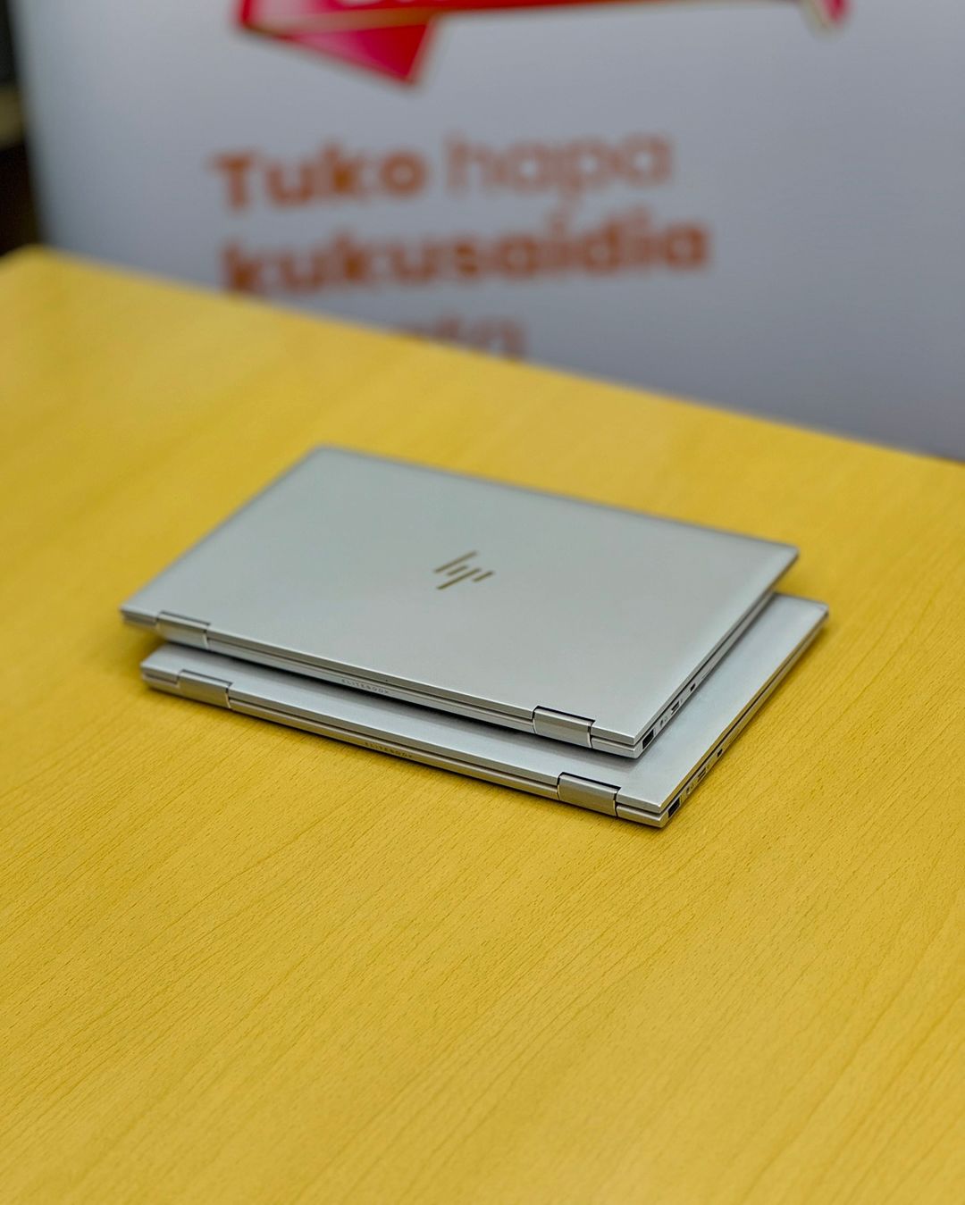 Takeer - Hp Elitebook x360 1040 G6

price Tsh 1,200,000/= only
__________________________________________

✅free bag 💼 
✅free wireless mouse 
✅free softwar...