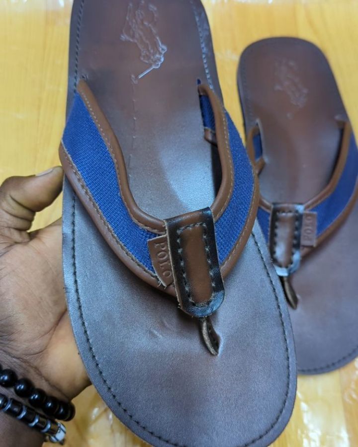 Takeer - Size 45/46 price 95,000. WhatsApp☎️ , &  
❌❌ Sold ❌ 📍KARUME ILALA ✅ AVAILABLE.  NO FREE DELVERY.  & WhatsApp    Follow 