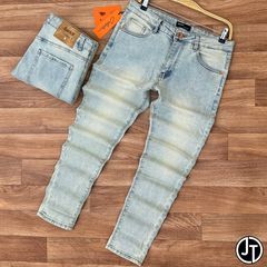 Takeer - Plain Denim Jeans Available.|Slimfit Stretch.
Size.|__________________________________________________
Price 30,000/=Tsh
Calls/watsapp 📞
_________...