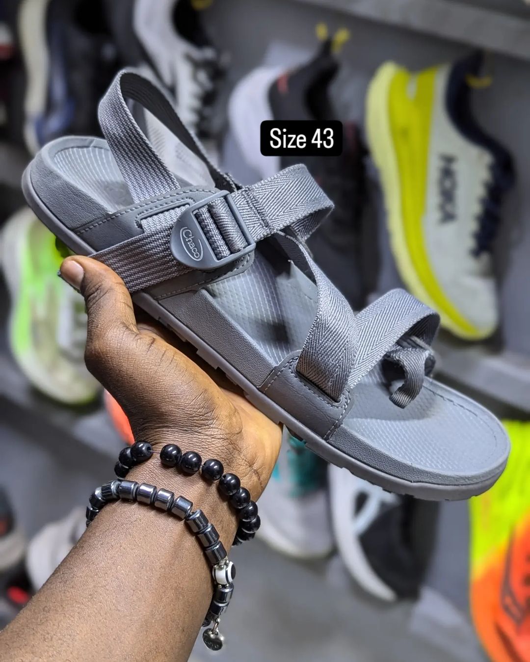 Takeer - ❌❌ sold ❌ Size 43/44 price 200,000. WhatsApp☎️ , &  
📍KARUME ILALA ✅ AVAILABLE.  NO FREE DELVERY.  & WhatsApp    Follow 