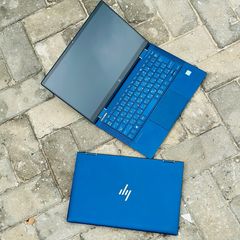 Takeer - OFFER OFFER 🔥🔥 
HP DRAGONFLY ✅
TOUCH SCREEN 
X360 ROTATION 
free bag 💼 

AVAILABLE IN QUANTITY ✅

price 1,250,000/=
condition : very clean ✅

br...