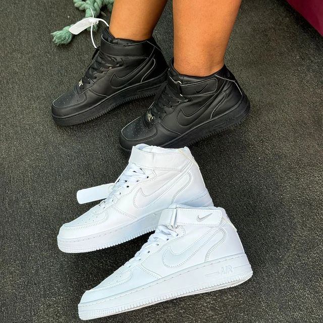 Takeer - 🥰🥰🥰ORIGINAL
YAMOTOOOO CHACHE SANA 

SIZE 36......45

PRICE. 45000

YEYOTE ANAVAA KIKE NA KIUME

FULL BOX 

whatusp&call

TUNAFANYA DELIVER(Dar m...