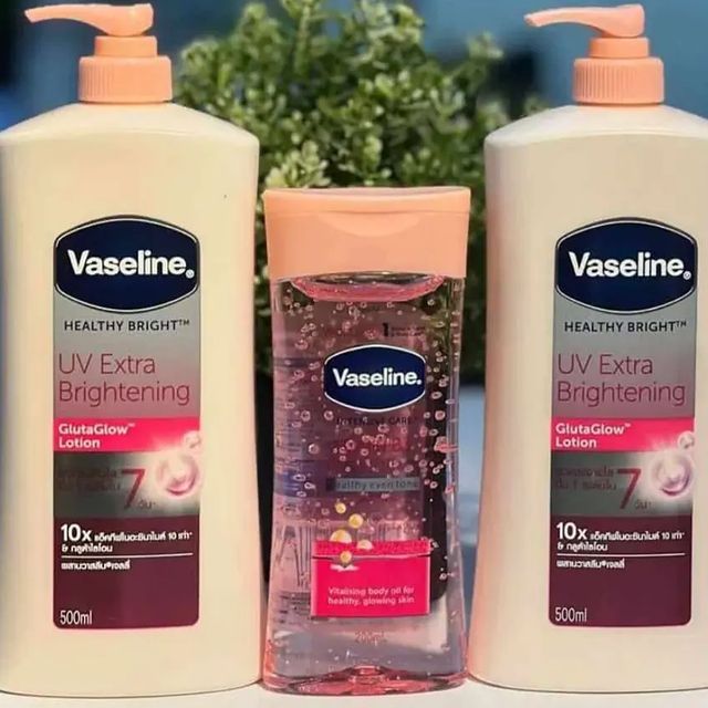 Takeer - VASELINE GLUTA GLOW 
jaman wapenz wa ku glow ambao
Hawana mambo mengi hii isikupite
Jaman yan una glow vzr 
Ina UV yakutosha kukukinga na jua
Hivo ...