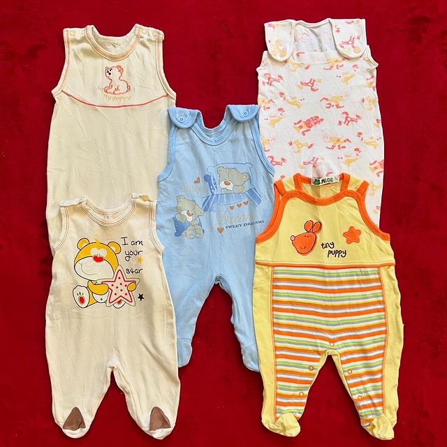 Takeer - AGE; 0-3 MONTHS
AVAILABLE 

PRICE; 25,000