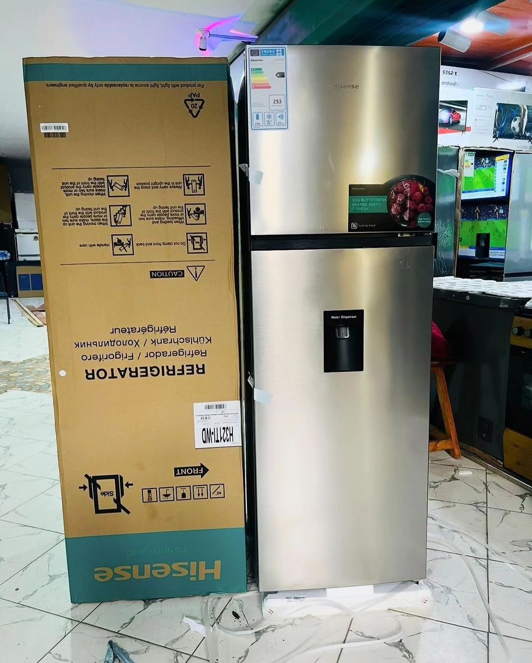 Takeer - Reposted 
OFFERS🔥 OFFERS🔥
HISENSE REFRIGERATOR H321TI-WD NON FROST
•250 litres
•NON FROST✔️
🔘BEI👉 1,150,000
•Built in water dispenser 
•4 years...