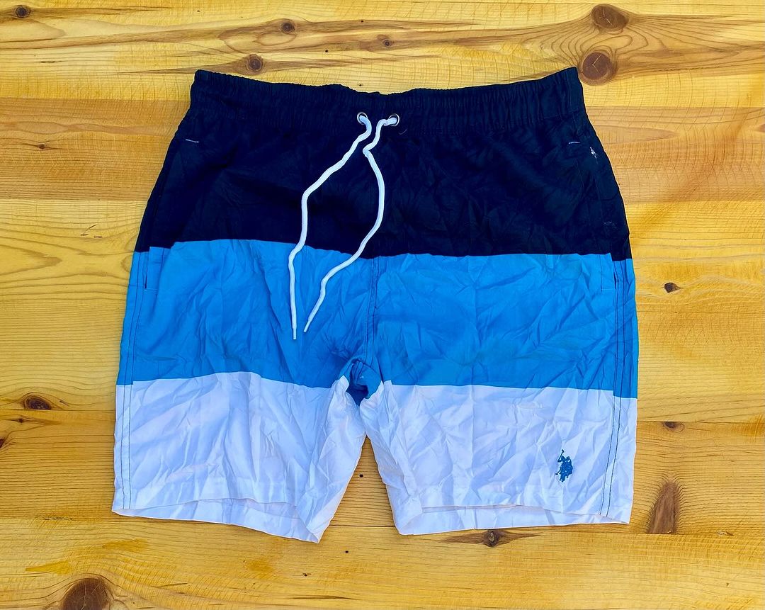 Takeer - ❌❌Short 

Size 34

Price 20000

Material Polyester 

Delivery Available 

Call 📞  WhatsApp 

Location ; Makumbusho -Dar es Salaam

.

.

.

 

 

 