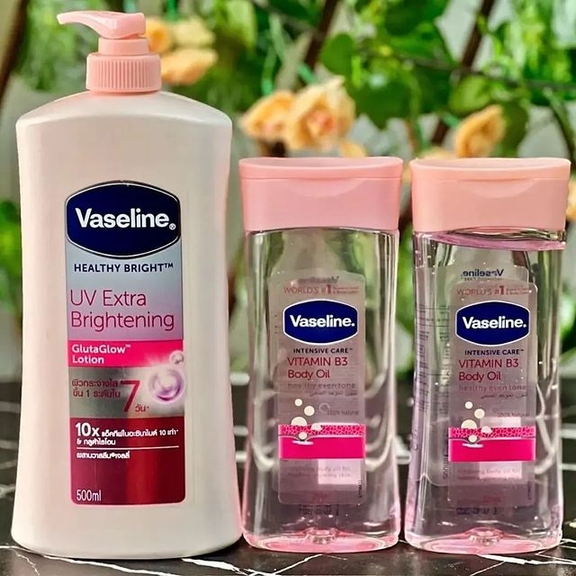 Takeer - VASELINE GLUTA GLOW 
jaman wapenz wa ku glow ambao
Hawana mambo mengi hii isikupite
Jaman yan una glow vzr 
Ina UV yakutosha kukukinga na jua
Hivo ...