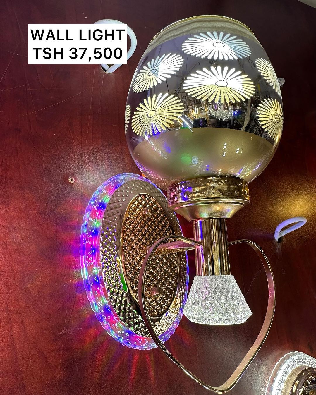 Takeer - TAA ZA UKUTANI  ZIPO 

INATUMIA BULB E27
INAWAKA MWANGA WA PUPPLE KWENYE BASE
INA MWANGA WAKUTOSHA 

BEI TSH 37,500

WASILIANA NASI 
SIMU NAMBA  NA...