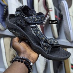 Takeer - Size 42  price 260,000. WhatsApp☎️  
📍KARUME ILALA ✅ AVAILABLE.  NO FREE DELVERY.  & WhatsApp    Follow 