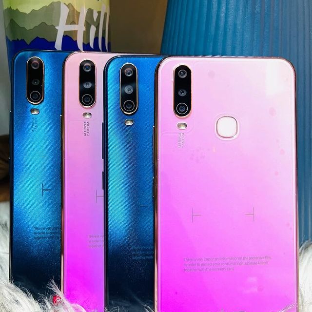 Takeer - Vivo Y17
✅Gb256
✅Ram8
✅Camera nzuri
✅Battery 5000mAh
💰Bei 170,000/=
☎️Call/text 
Tunapatikana kariakoo mtaa wa Uhuru na msimbazi📍