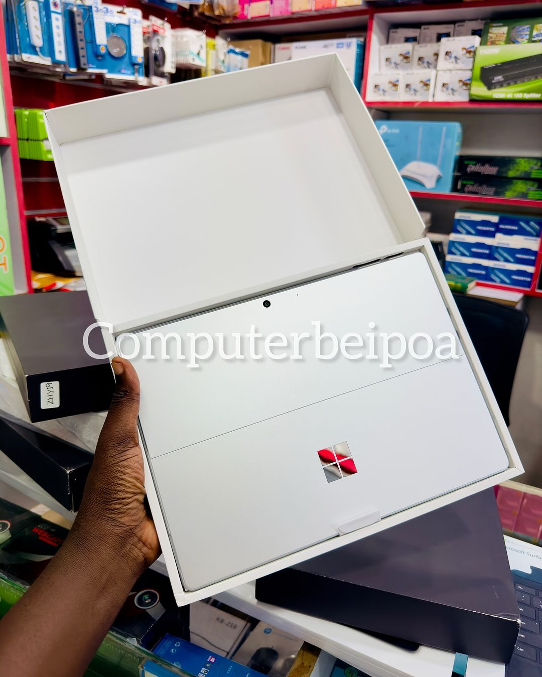 Takeer - MİCROSOFT PRO 11 HII NI YA MWAKA 2024 BEI NI RAHISI SANA WAHI DUKANI TUMEAMUA KUFANYA KAZI MALİ TU HAMNA KELELE

PRO 11 RAM 16GB SSD 256G BEI 3.8m ...