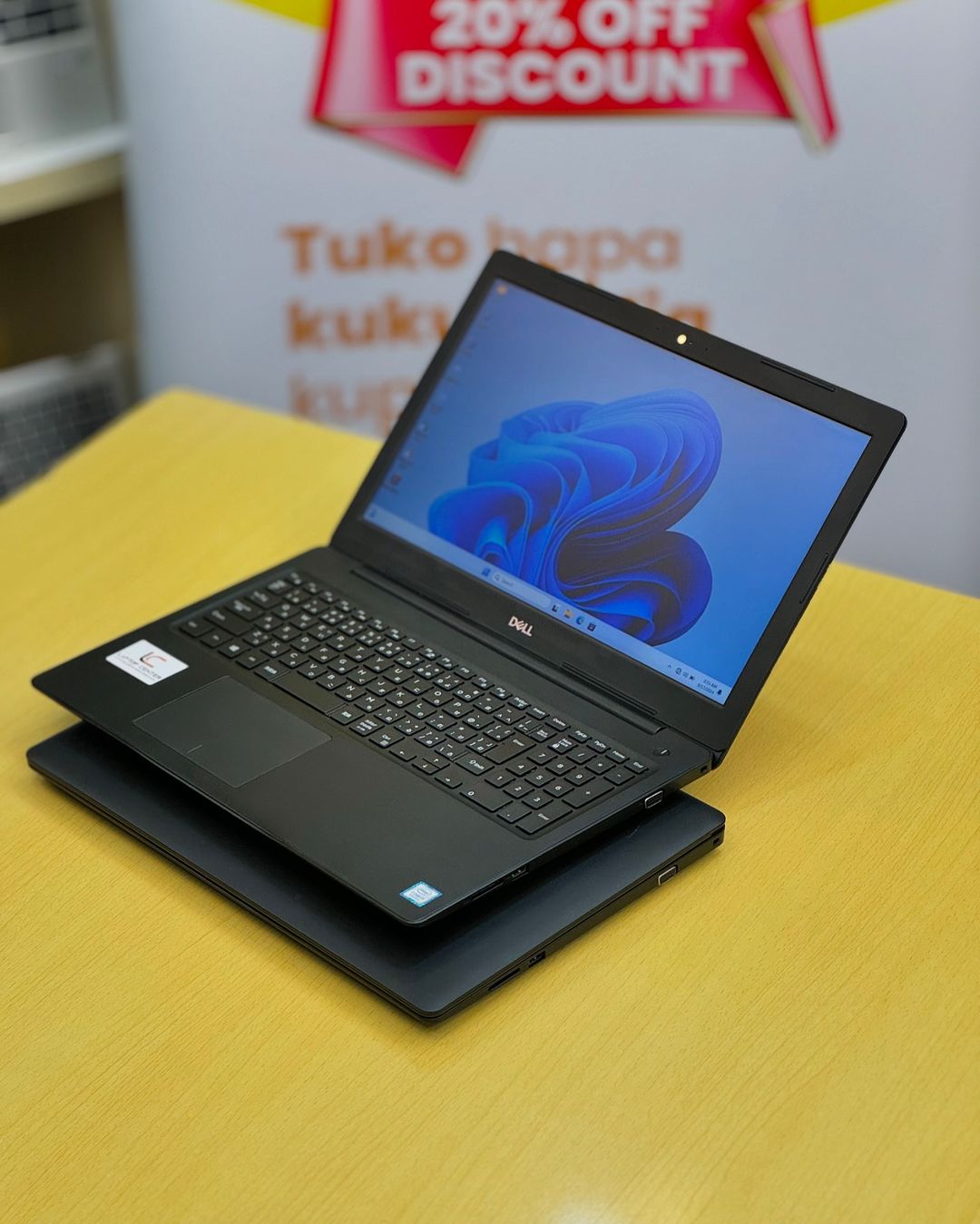 Takeer - Dell latitude 3500 / Core i3

price Tsh 480,000/= only 
______________________________________

✅free bag 💼 
✅free wireless mouse 
✅free software ...