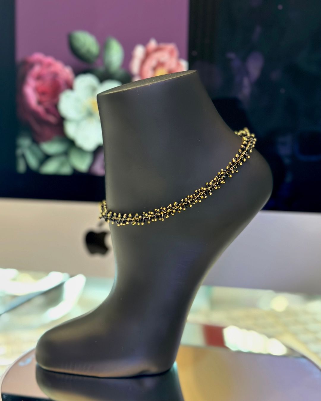 Takeer - Mzigo mpya wa vikuku,non tarnishing anklets 🥰🥰🥰

Jumla:4,000( kuanzia pc 5)
Rejareja:6,000/-

📍Tupo Kariakoo Mtaa wa Pemba na Congo

📍Tupo pia...