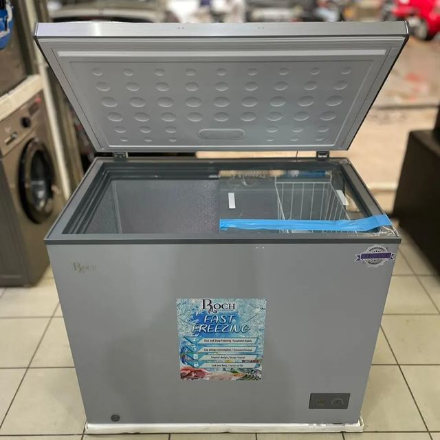 Takeer - Roch chest freezer available 250liter
Warranty 2year 
Price 👉 760,000
Powerful compressor 
Energy saving 
Free delivery 🚚 
Call me 📱 📞