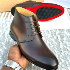 Takeer - Available  Leather 
SIZE  39- 40- 41- 42- 43- 44- 45-46
Price  Tsh.140,000/=
Call/Whatsapp 📞#   
DELIVERY  JUU  YA  MTEJA 
TUNATUMA MIKOA YOTE