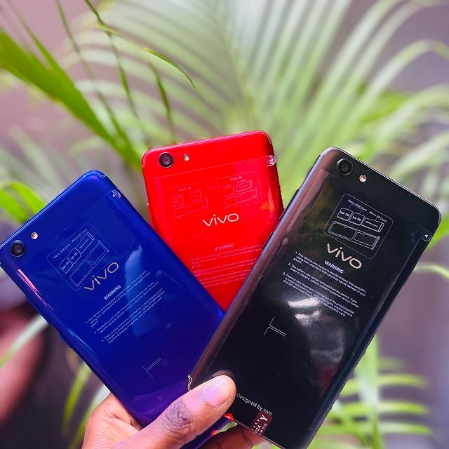 Takeer - Vivo Y71
✳️Gb128
✳️Ram6
✳️Android version 8.1.0
✳️Battery3360mAh
✳️Camera nzuri
💰140,000/=
 ☎️Call/text 
Tunapatikana kariakoo mtaa wa Uhuru na ms...