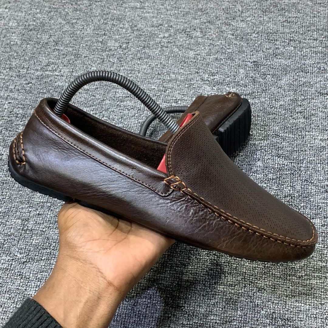 Takeer - SIZE 41 PRICE 120000
 
CALLI/DM/WHATSAPP 
LOC:ILALA SOKO LA KARUME 

🇹🇿🇹🇿DSM NO FREE DELIVERY 🇹🇿🇹🇿