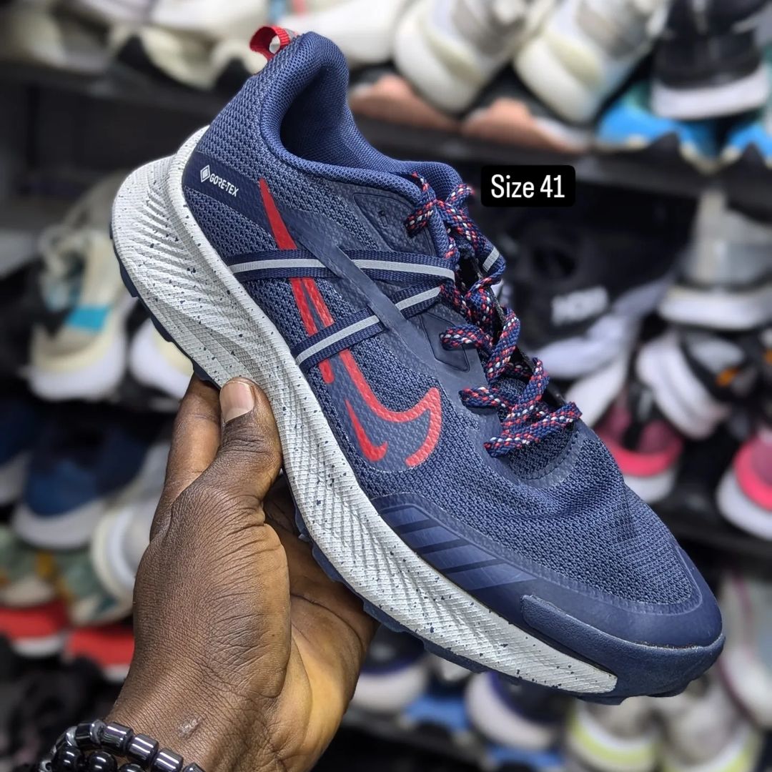 Takeer - Size 41  price 130,000.
What'sapp 
Call ☎️&  
📍KARUME ILALA ✅ AVAILABLE.  NO FREE DELVERY.  & WhatsApp    Follow 