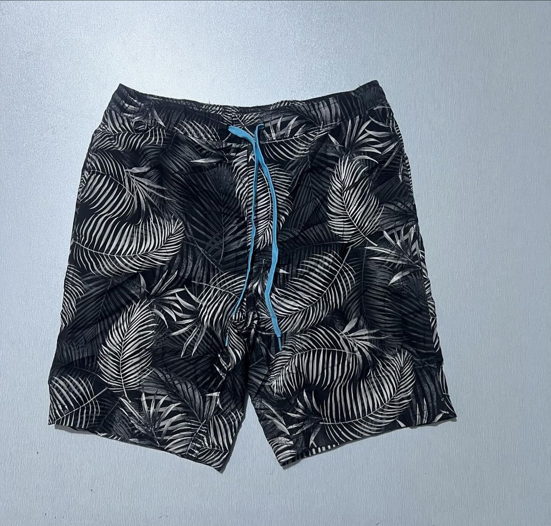 Takeer - SHORT🔥🔥 👉Size :31
 
◽️Price : Tshs 20,000 

◽️📲/Whatsapp  

◽️📍📍Location: Mlimani City Nearby Kakobe church.