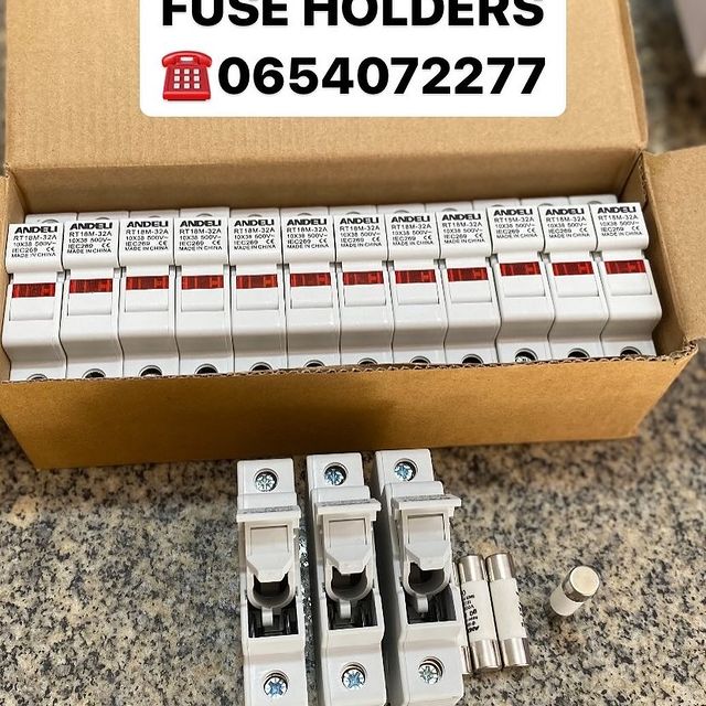 Takeer - FUSE HOLDERS 
All size available 

TUPIGIE SIMU:WHATSAPP:
📍Tupo kkoo mtaa narung’ombe na gogo
 
 
 
 
 
