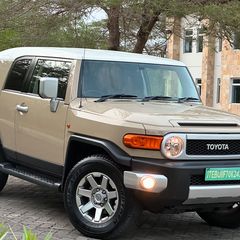 Takeer - •Bei/Price 125M🔥
•Contact •FJ CRUISER UNREGISTERED
•Year 2018
•cc 4000
•Petrol
•km 17,000 Only🔥
•Colour Beige
•5 seats
•Reverse camera
•Automatic...