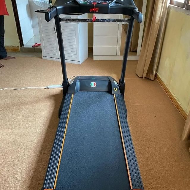 Takeer - Treadmill machine 

Maximum weight user 130kg 

